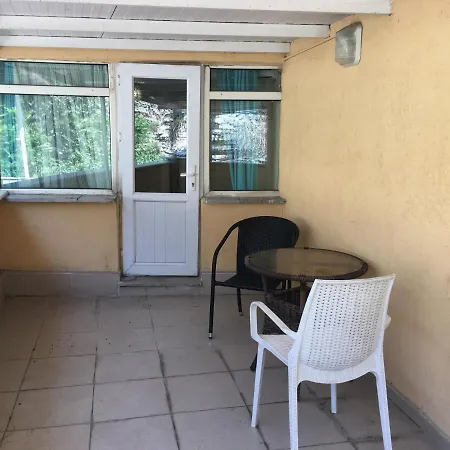 Amida House Стамбул