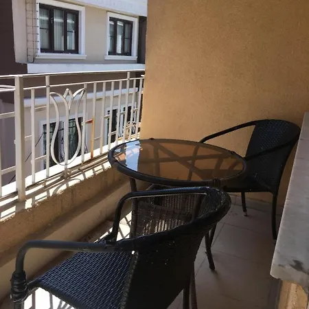 Amida House Апарт-отель *