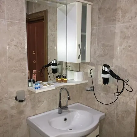 Amida House Стамбул