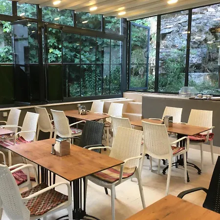 Amida House Стамбул