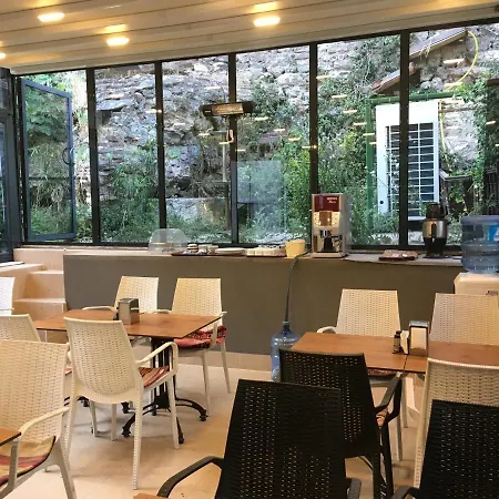 Amida House Стамбул